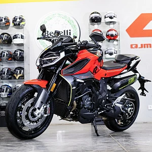 Мотоцикл QJ SRK 921 naked (красный) 2026г.