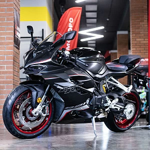 Мотоцикл QJ SRK 921 RR (черный) 2026г.